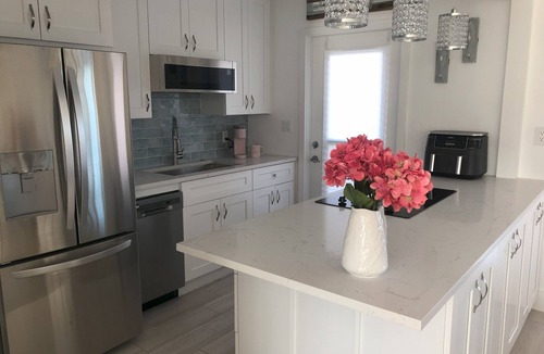 Coquina Sands Condo | Just renovated 1-1/2 condo directly across from Naples best beach!
