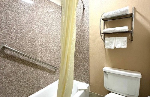Kermit Hotel | Kermit Inn