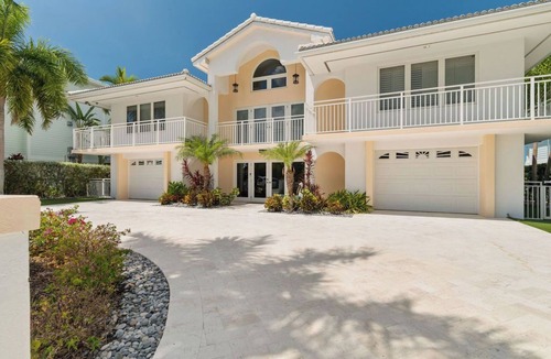 Coury House | Key Colony Beach Open Water Serenity