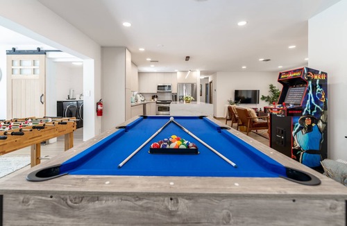 Imperial Point House | [Kids Favourite] World Cup Family Oasis | 3BR | Pool, Hot Tub
