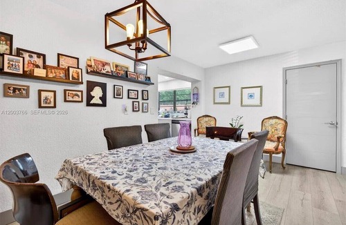 Driftwood House | King Bed·Beach Home·Fire Pit·Min to Casino/Airport