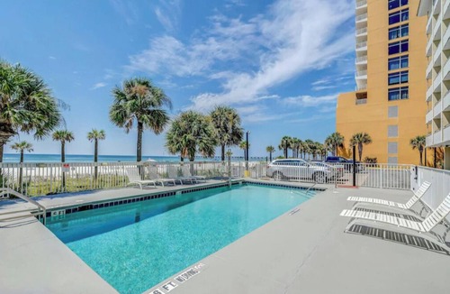 Panama City Beach Hotel | King & Bunk | Palm & Tide | Family Fun Stay | Two-Tower Retreat | 2 Units
