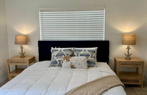 Siesta Key Hotel | King Deluxe Suite #1