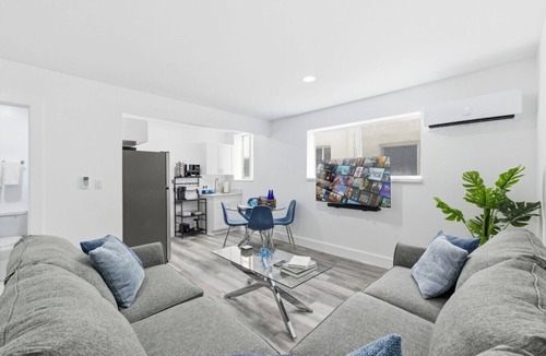 East Little Havana Apartment | KING OF MIAMI - 2bd suite 1 mile from Brickell