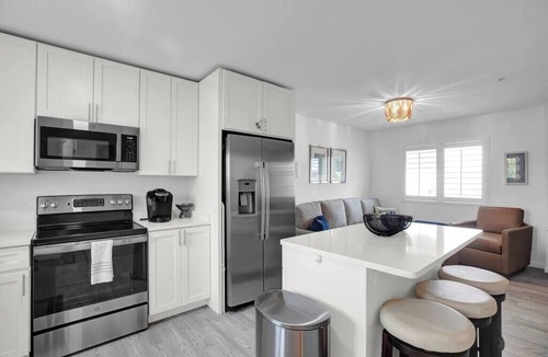 Marathon Condo | King Suite | Heated Pool | Marathon Keys | Sleep 4