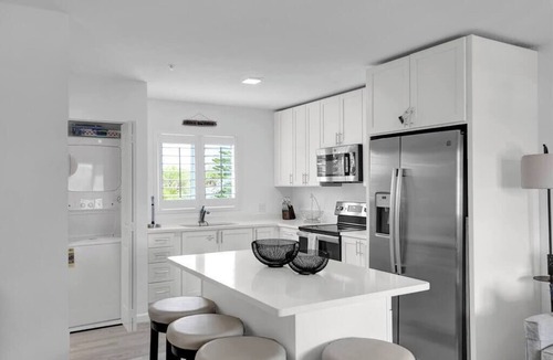 Marathon Condo | King Suite | Heated Pool | Marathon Keys | Sleep 4