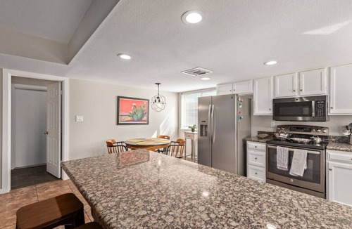 Deer Valley House | kingbed+divingpool+firepit, near tsmc, mayo clinic, deer valley airport