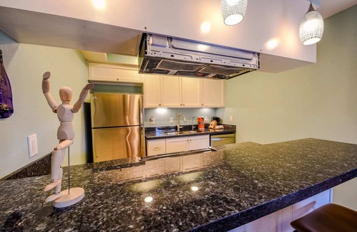 South Padre Island Apartment | Kingfishers Retreat