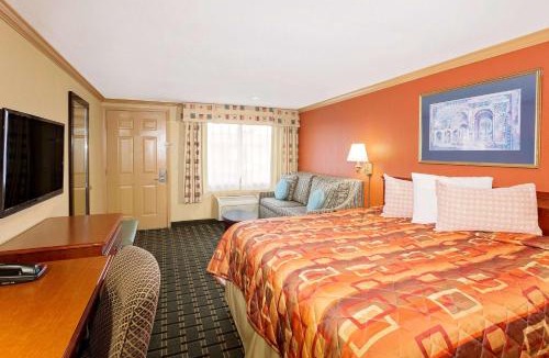 Charlotte Harbor Hotel | Knights Inn Port Charlotte
