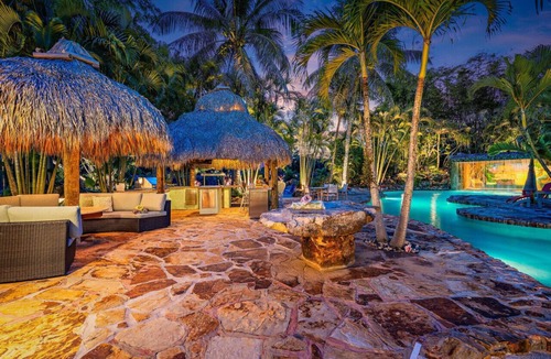 Jupiter House | Kon-Tiki Falls: Jupiter`s Exclusive Private Resort!