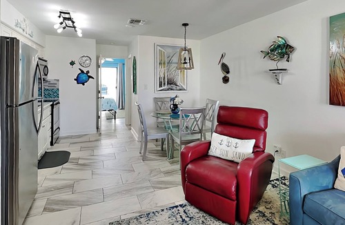 Rockport Condo | Kontiki Beach Resort #314 | Water Views + Pool