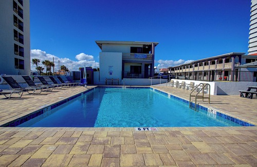 Seabreeze Park Hotel | La Bella Oceanfront Inn