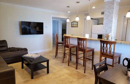 Hollywood Condo | “La Playa” – Stunning Beachfront Condo Directly on the Broadwalk & Ocean