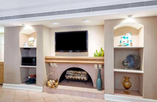 Deerfield Beach Hotel | La Quinta East Deerfield Beach - Boca Raton