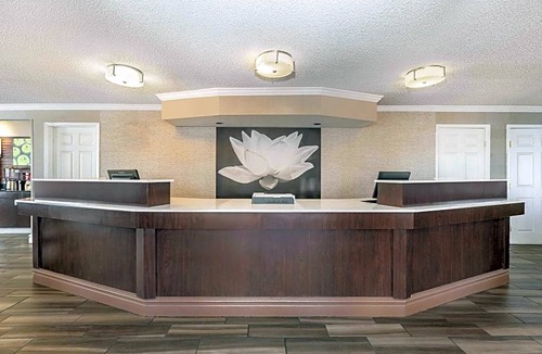 El Paso Hotel | La Quinta Inn by Wyndham El Paso - Airport