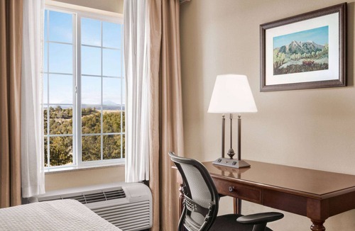 Trinidad Hotel | La Quinta Inn & Suites by Wyndham Trinidad