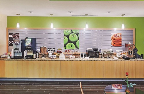 Pecos Hotel | La Quinta Inn & Suites by Wyndham Pecos