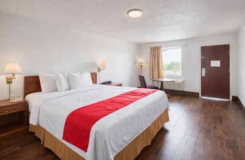 Southside Hotel | Lackland Gateway Inn