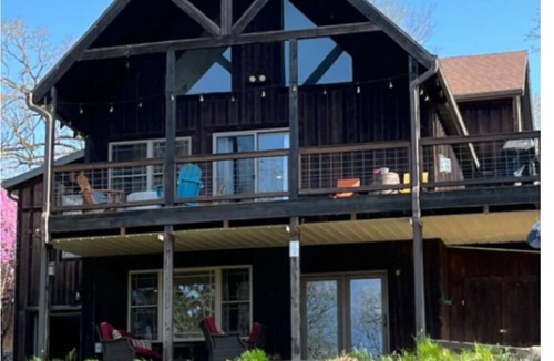 Lampe House | Lake Front Retreat - Pool Table, Golf Cart, Kayaks