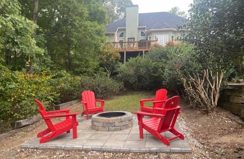 Appling House | Lake House on Deep Water Cove w/Dock