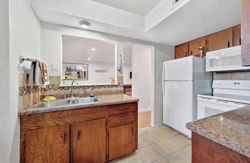Quinlan Cabin | Lake Tawakoni Oasis GameHouse,Waterfront, BoatHouse,Fishing Retreat,Hot tub