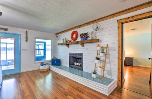 Crooked Lake House | Lakefront Babson Park Escape: Pet Friendly!
