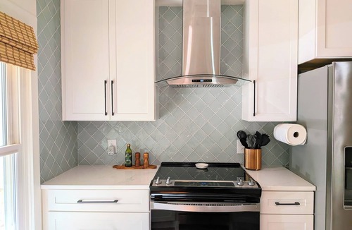 McCormick House | Lakefront Masters Retreat: Newly Renovated
