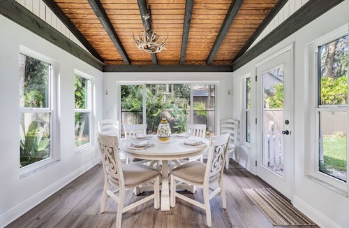 Land O' Lakes House | Lakefront Paradise Seasonal Getaway