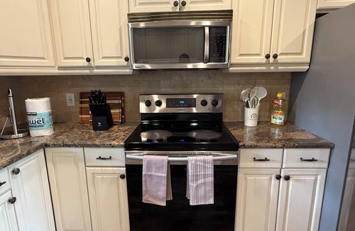 Lutz House | Lakefront Retreat Tampa, 7BR, Dock & Fun