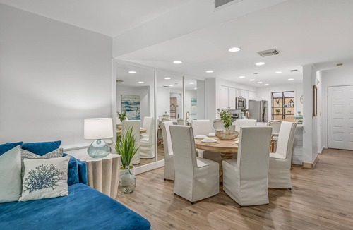 Sandestin House | Lakefront Views ~ Golf Cart ~ Private Patio ~ Pool