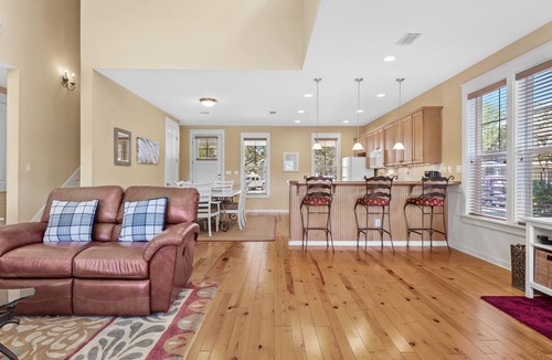 Laurel Grove House | Lakeside 3BR Beach Cottage with 6-Seat GOLF CART! Near Pool, Beach Tram, Golf