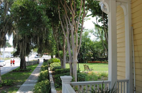 Mount Dora Hotel | Lakeside Inn on Lake Dora