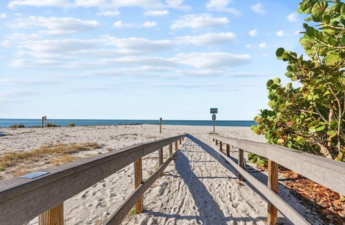 Sunset Beach House | Land's End 1-402 Bay Front - Premier