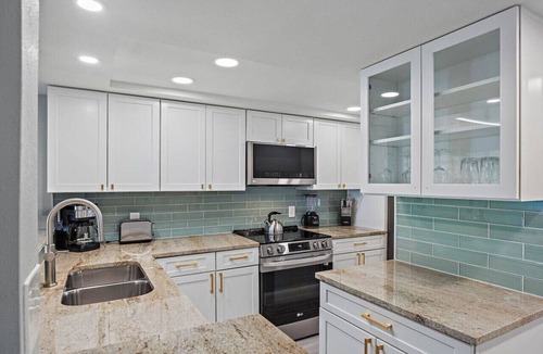 Sunset Beach Condo | Land`s End 11-206: Newly Remodeled 2BD/2BA