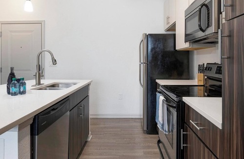 Fairvilla Apartment | Landing | Amazing 1BD, Clubhouse, Gym