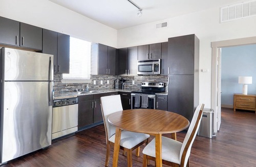 Waco Apartment | Landing | Amazing 1BD, Gym