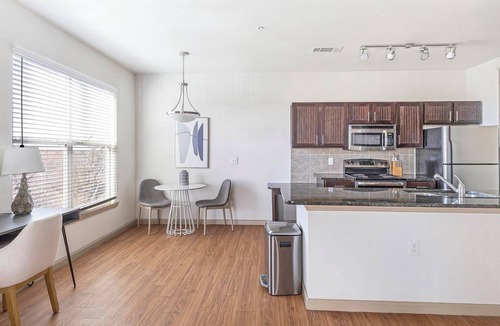 Fort Worth Apartment | Landing | Amazing 1BD, Pool, Gym