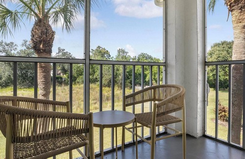 Fruitville Apartment | Landing | Amazing 1BD, Clubhouse, Gym