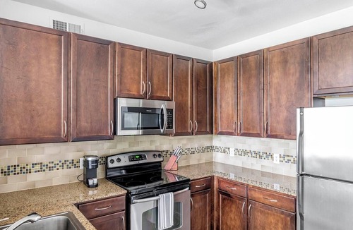 Irving Apartment | Landing | Amazing 2BD, Gym, Clubhouse