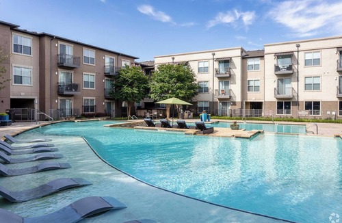 Irving Apartment | Landing | Amazing 2BD, Gym, Clubhouse
