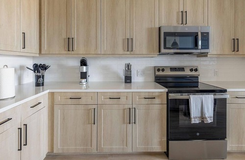 Roanoke Apartment | Landing | Amazing 2BD in Downtown Roanoke