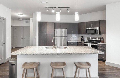 Haltom City Apartment | Landing | Amazing 2BD, Gym, Courtyard