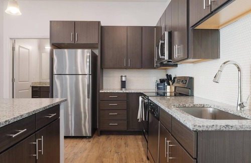 Tarpon Springs Apartment | Landing | Amazing 2BD, Clubhouse