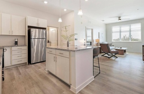 Tarpon Springs Apartment | Landing | Beautiful 2BD, Clubhouse