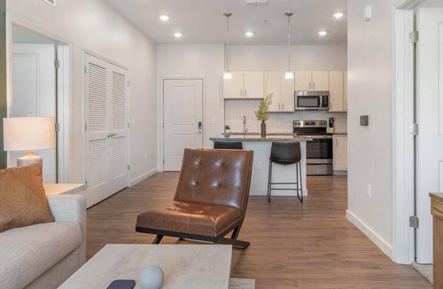 Tarpon Springs Apartment | Landing | Beautiful 2BD, Clubhouse
