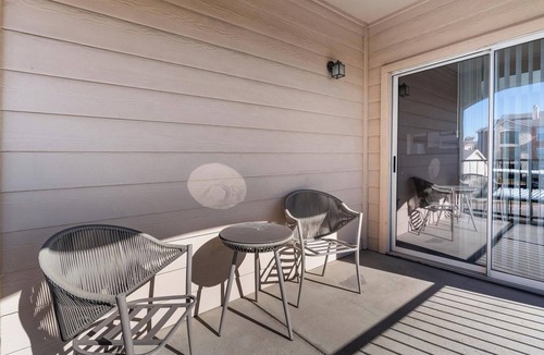Fort Worth Apartment | Landing | Beautiful 1BD, Rooftop Lounge, Gym
