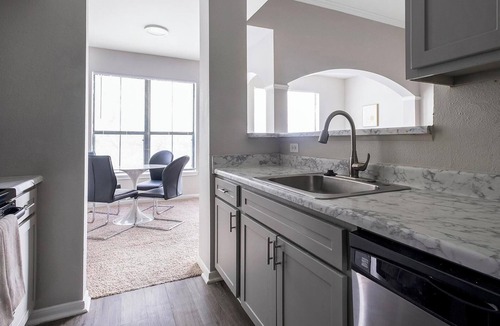 Briarforest Apartment | Landing | Beautiful 1BD, Pool, Gym