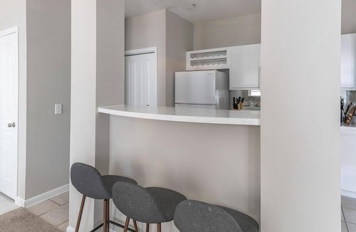 Briarforest Apartment | Landing | Beautiful 1BD, Pool, Gym