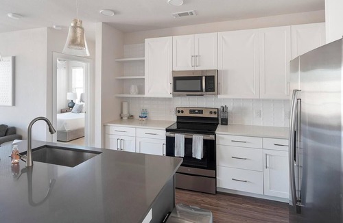 Wetmore Apartment | Landing | Beautiful 2BD, Gym, Clubhouse