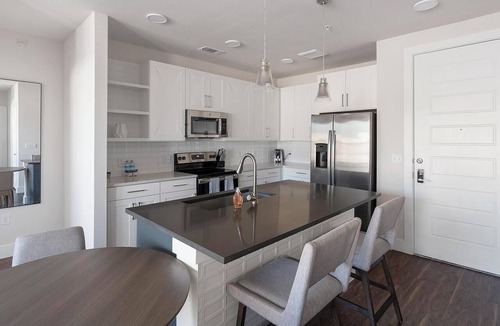 Wetmore Apartment | Landing | Beautiful 2BD, Gym, Clubhouse